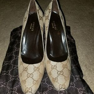 Gucci Pumps *SOLD*